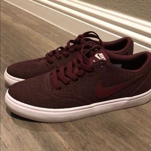 Nike SB Check Solarsoft Women's Skate Shoes sz 8